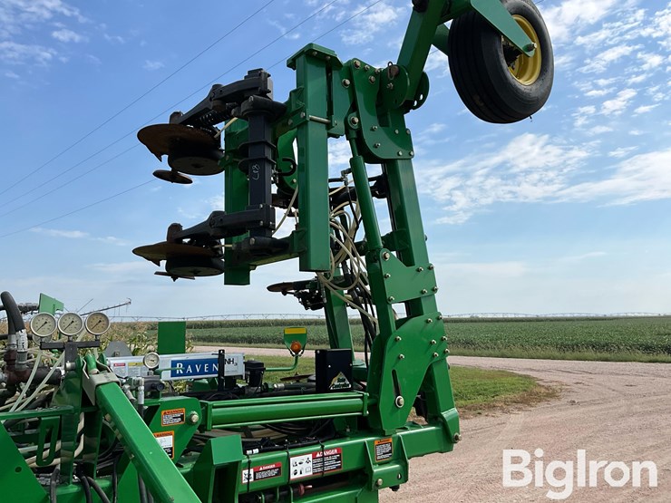 john-deere-15-image-9