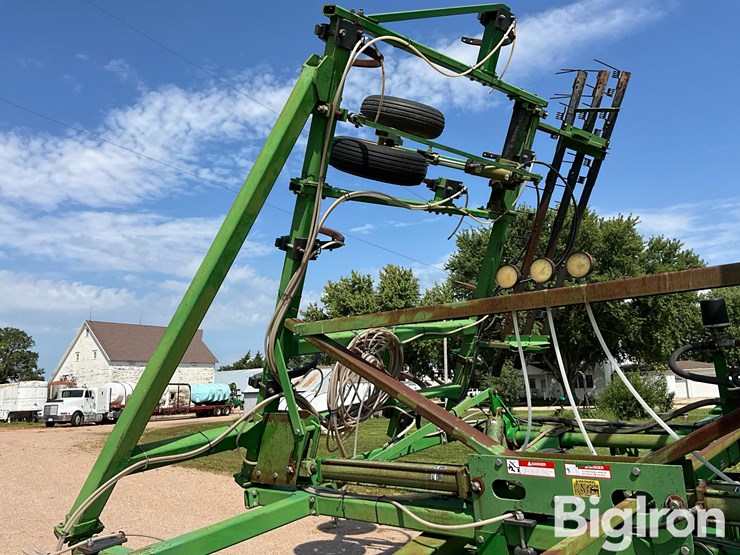 john-deere-610-image-10