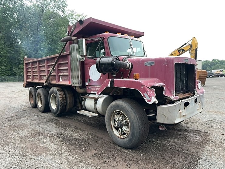 1986-autocar-ds6-tri/a-dump-truck-image-7