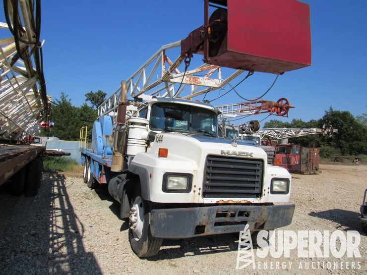 2003-mack-rd688s-image-4