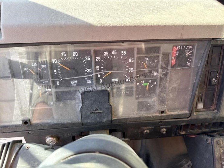 2000-international-4800-image-23