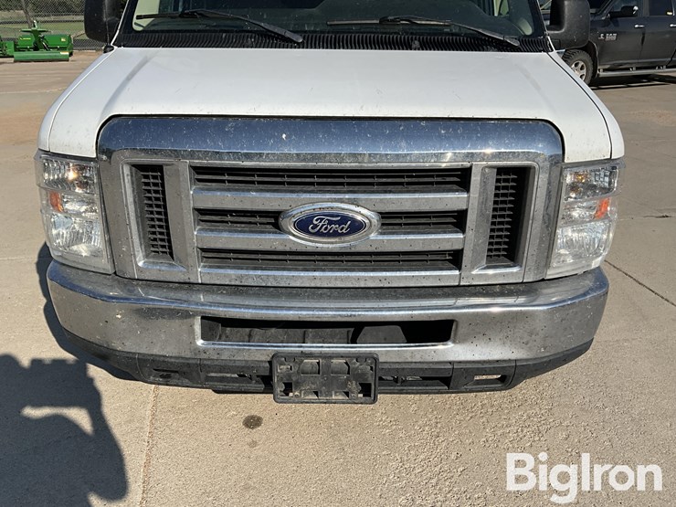 2012-ford-e350-xlt-image-9