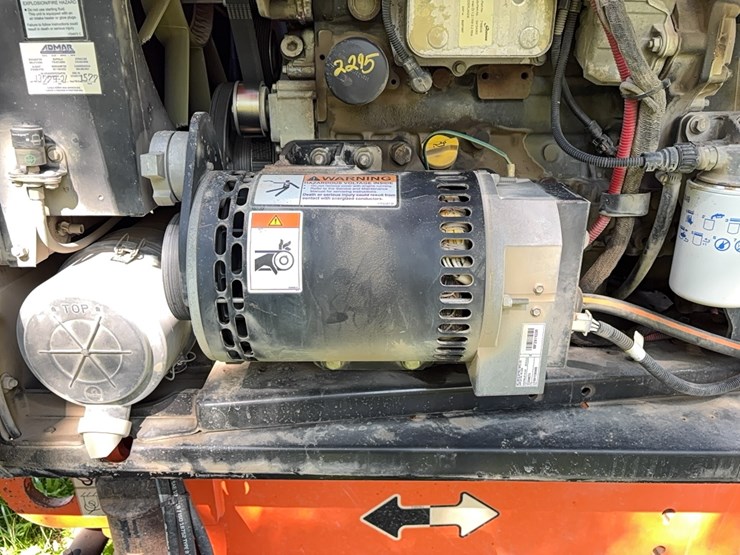 2016-jlg-600s-image-16