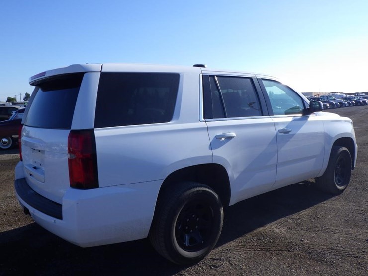 2020-chevrolet-tahoe-image-4