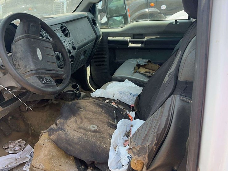 ford-f250-xl-image-22