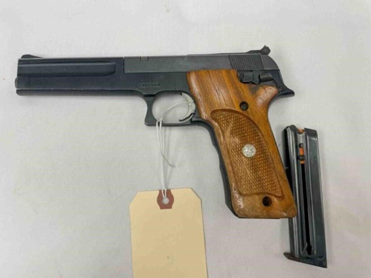 smith-&-wesson-22lr-pistol-image-8