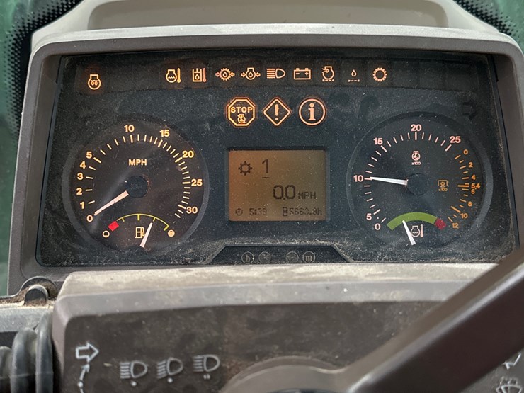 john-deere-7420-image-9