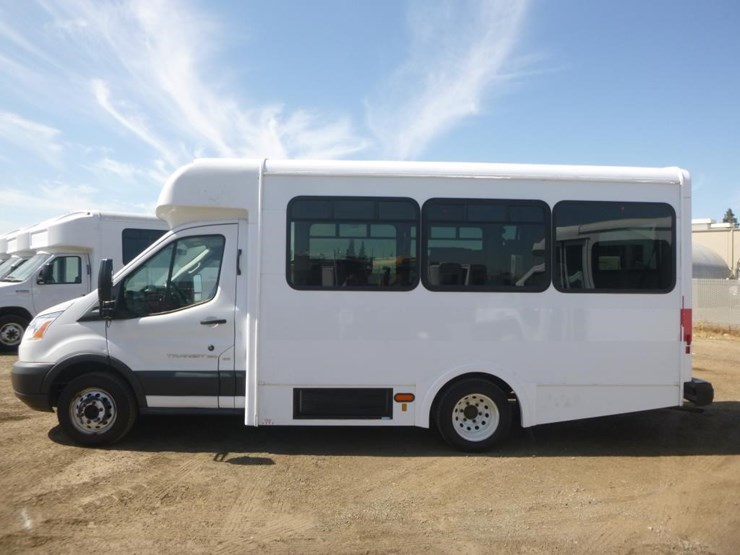 2018-ford-e350-image-6