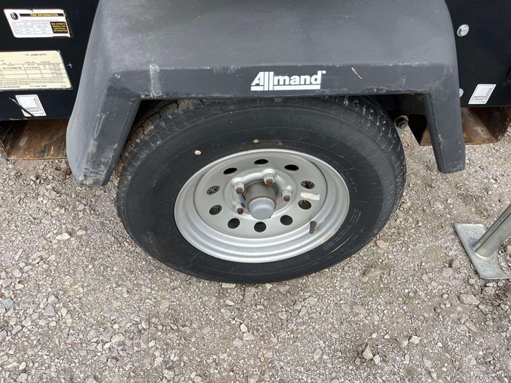 2019-allmand-bros-night-lite-v-series-image-10