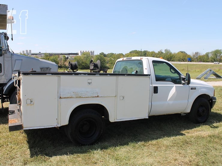 1901-ford-f250-image-3