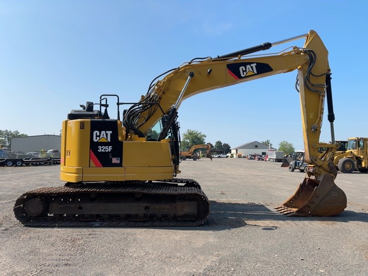 2016-caterpillar-325flcr-hydraulic-excavator-image-6