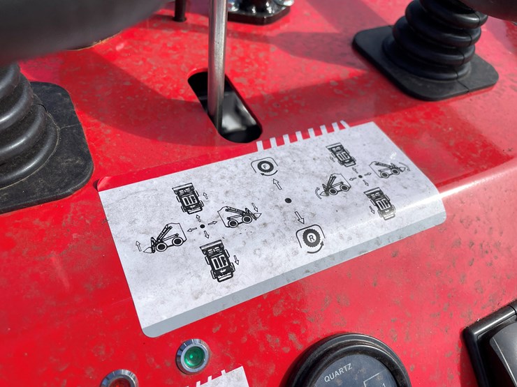 #9470-•-unused-2025-agt-skid-steer-loader-image-12