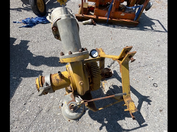 #41-•-pto-heavy-duty-centrifugal-water-pump-image-1