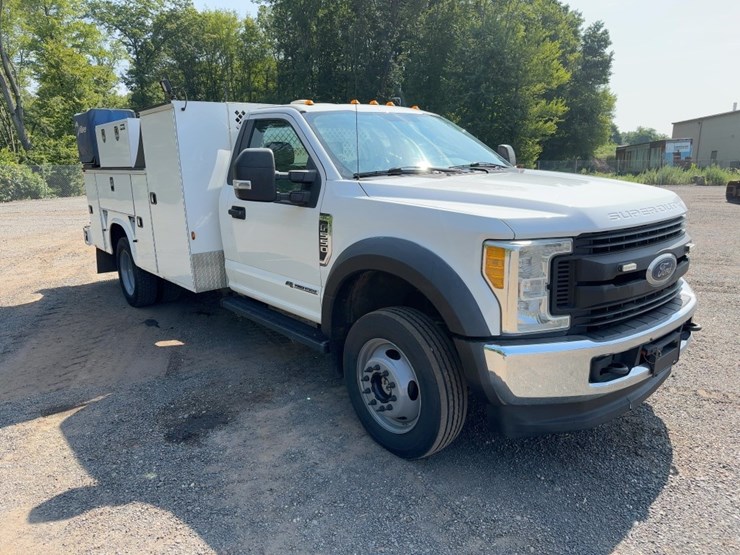 2017-ford-f550-xl-image-7