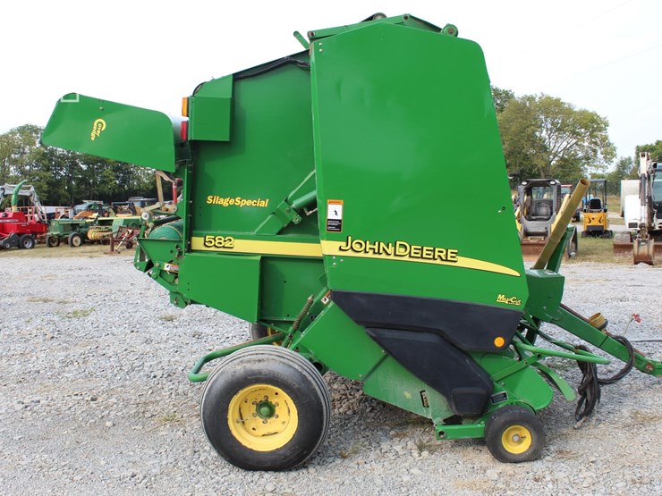 john-deere-582-image-5