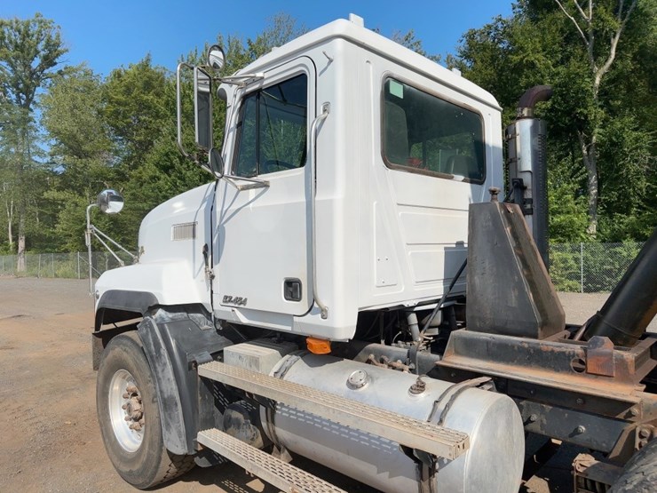 1998-mack-e7-454-image-13