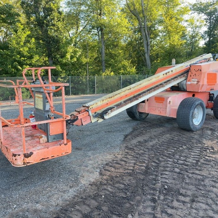 2015 JLG 600S