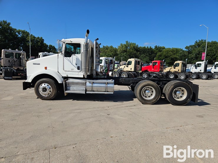 2007-kenworth-t800-image-8