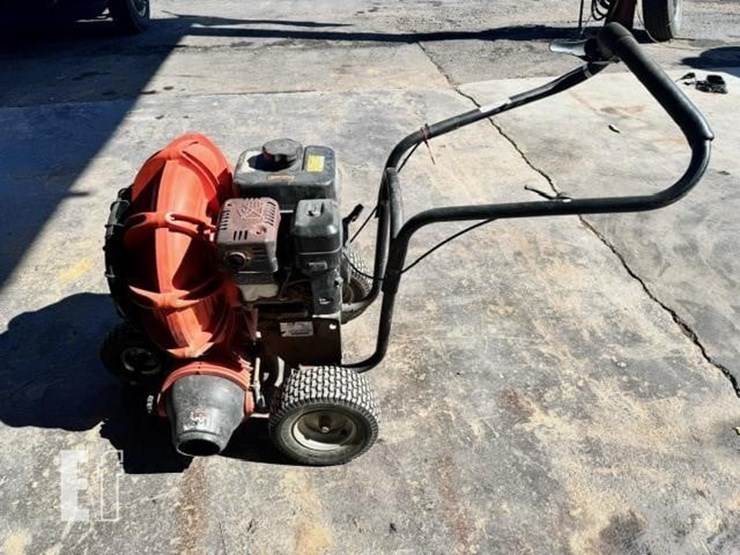 billy-goat-f901s-forced-air-blower-image-1
