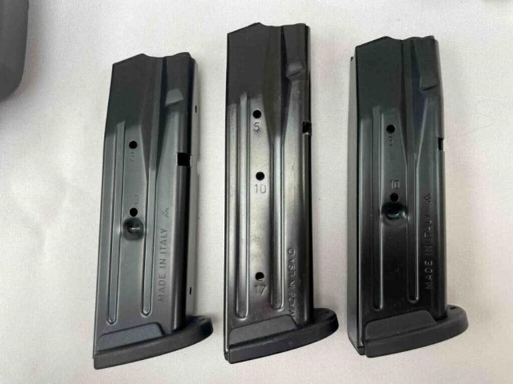 sig-sauer-9mm-pistol-image-14