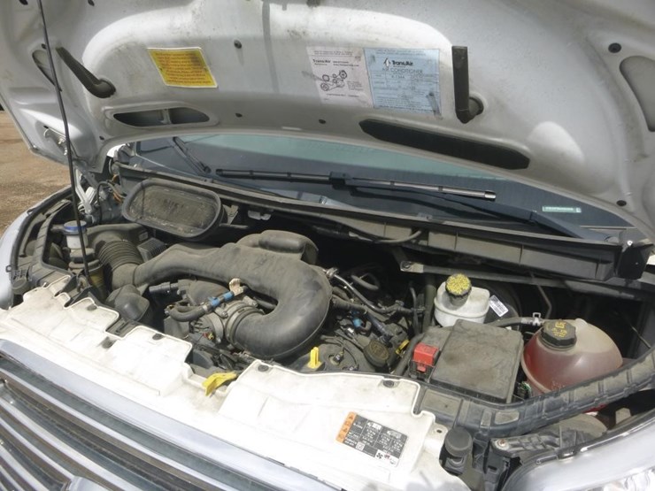 2018-ford-e350-image-12