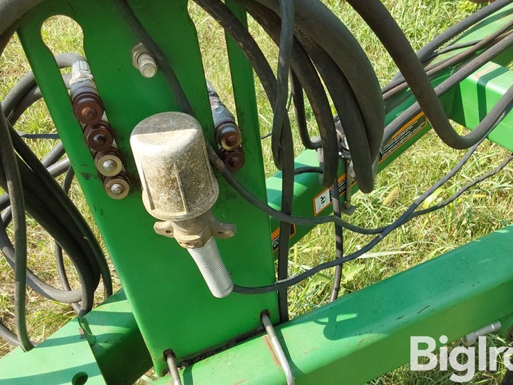 john-deere-726-image-14