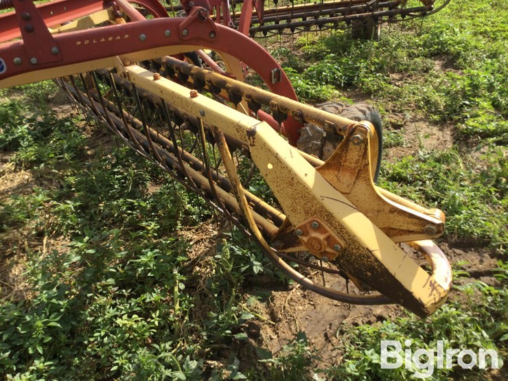 new-holland-258-image-15