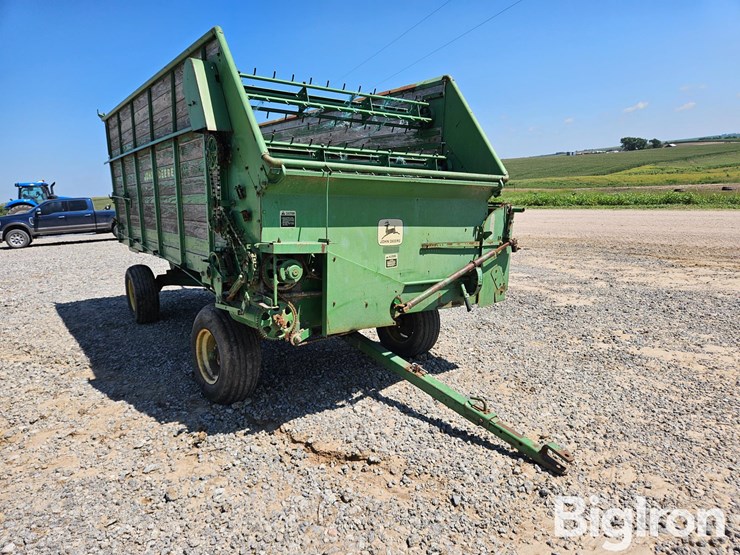 john-deere-125-image-3