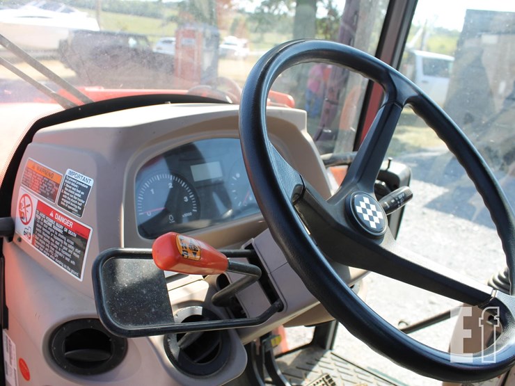 2011-kubota-m9540-image-12