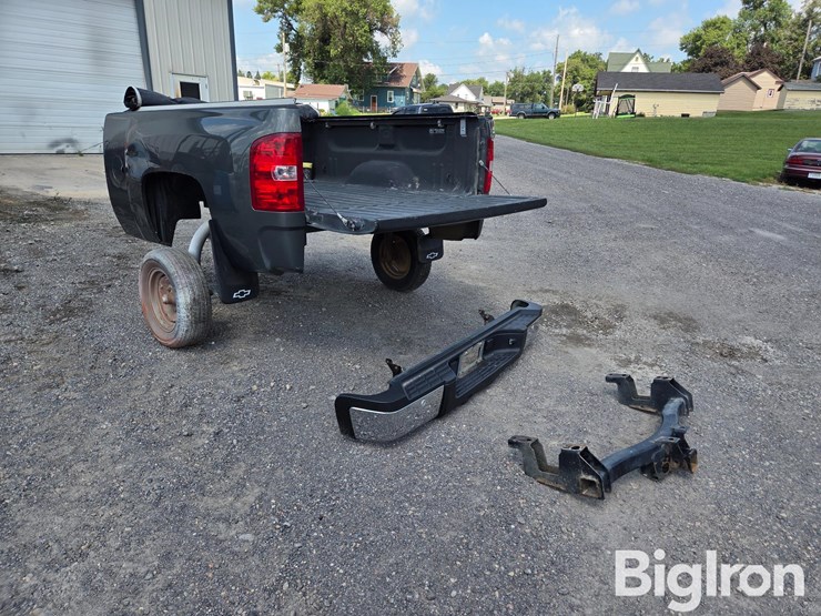 2011-chevrolet-2500hd-image-7