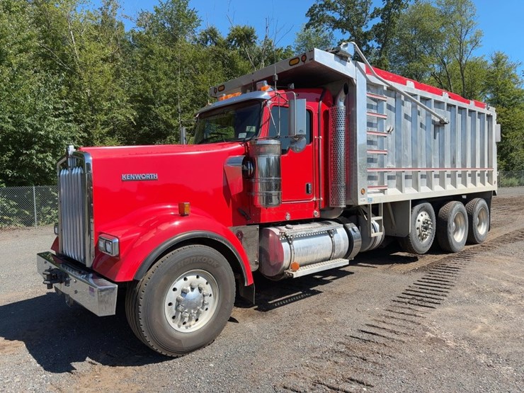 2012-kenworth-w900-image-1