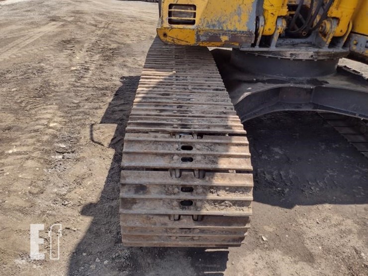 1992-deere-490e-image-32