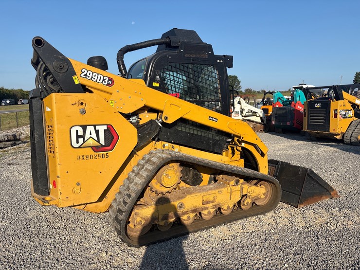 2021-caterpillar-299d3-image-4