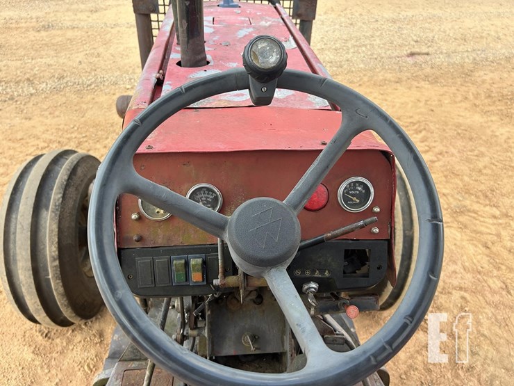 massey-ferguson-398-image-13