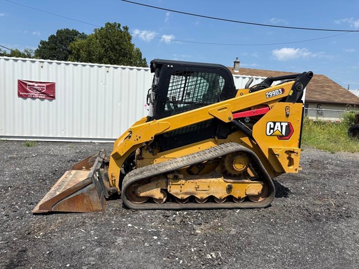 2020-caterpillar-299d3-image-37