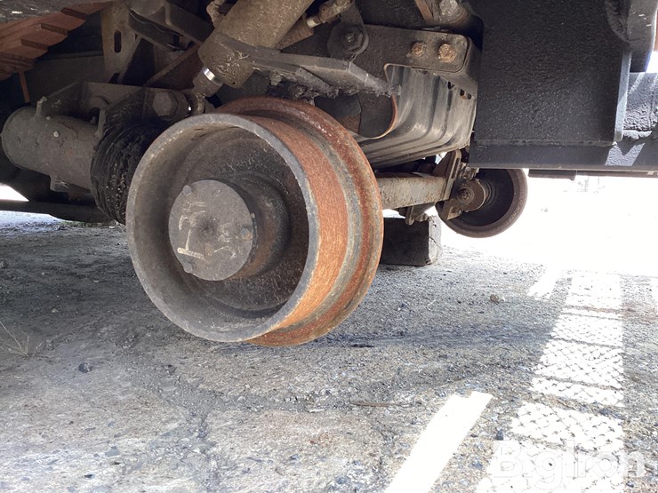 2017-ford-f550-xl-image-12
