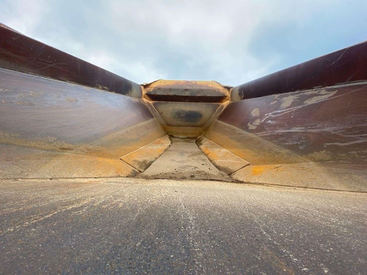 2015-deere-410e-image-16