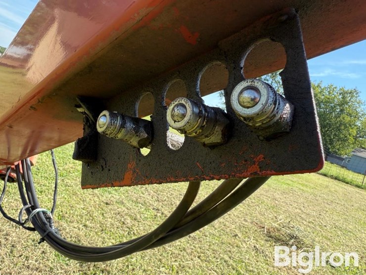 2007-new-holland-499-image-12