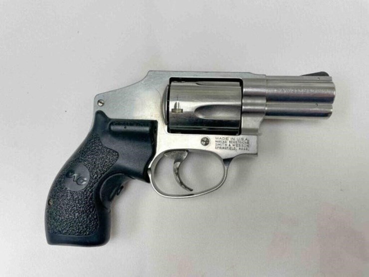 smith-&-wesson-357-mag-revolver-image-8