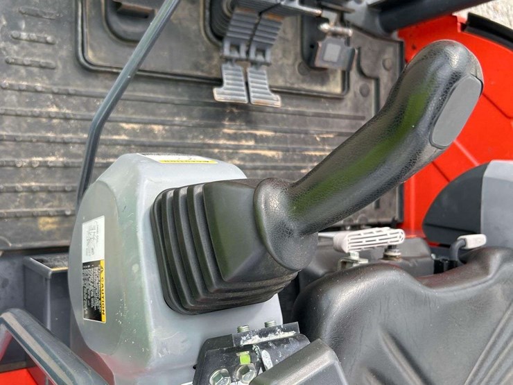 2015-kubota-kx71-3s-image-12