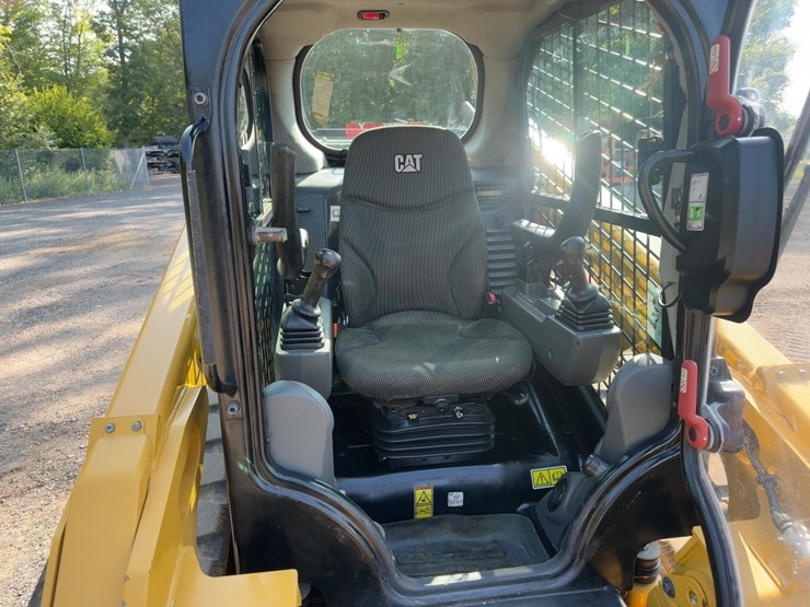2022-caterpillar-279d3-image-19