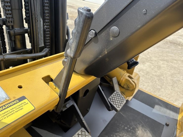 caterpillar-v50dsa-image-20