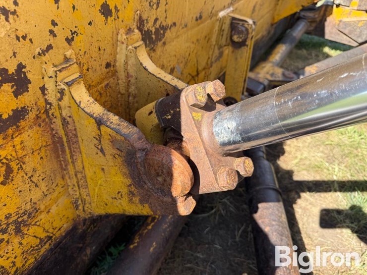 1977-caterpillar-d7g-image-11