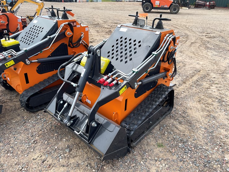 #9364-•-unused-2025-landhero-mini-skid-steer-loader-image-1