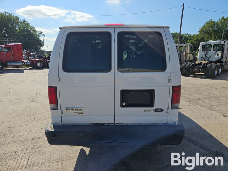 2013-ford-e350-image-6