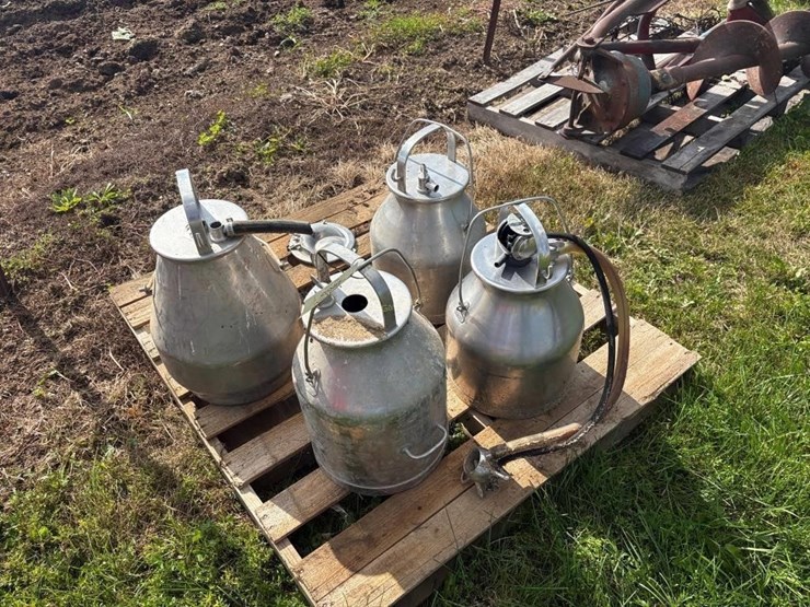 (4)-stainless-steel-milk-cans-image-2
