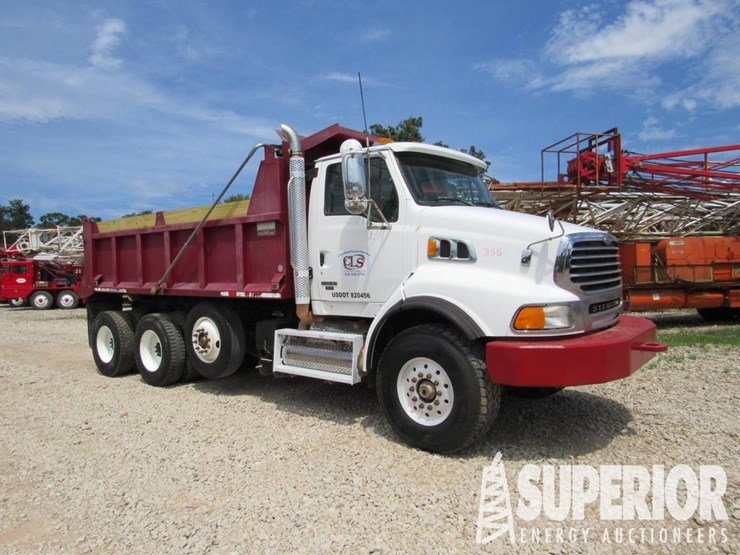 (x)-2008-sterling-8x4-16-yd-4-axle-dump-truck,-vin-image-1