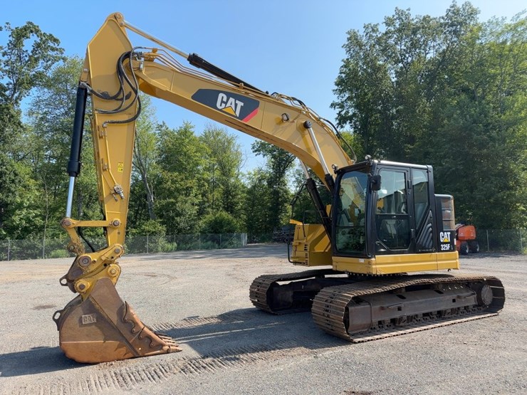 2016-caterpillar-325flcr-hydraulic-excavator-image-1