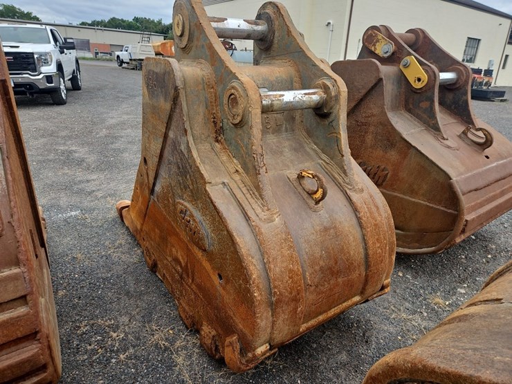 geith-36"-bucket-with-teeth-image-5