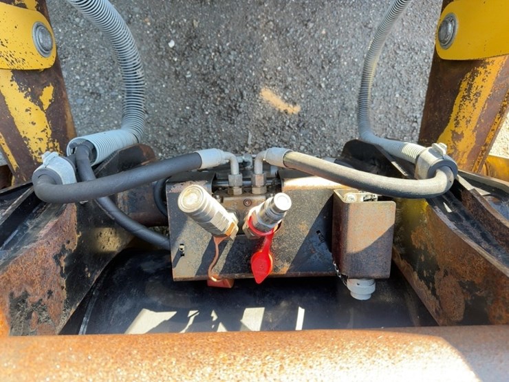 2013-caterpillar-420f-it-image-12